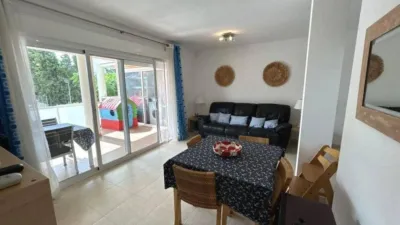 Apartment on Carrer del Segrià photo 8