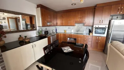Apartment in Carrer del Fossat photo 9