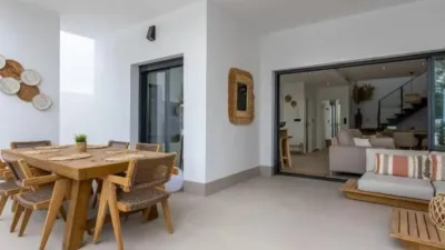 Casa – Dolores - Más