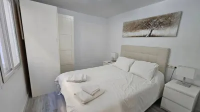 Piso en alquiler en Calle de la Iglesia, Playa de Los Boliches (Fuengirola) de 1.188 €<span>/mes</span>