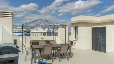 Pis – Orihuela, Urbanización Los Dolses, Villa Martín - Més