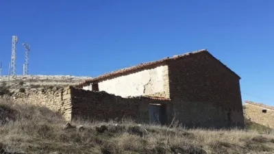Piso en venta en Camarillas, Camarillas de 30.000 €