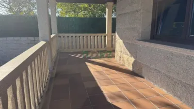 Chalet in San Cibrao das Viñas (Capital) photo 27