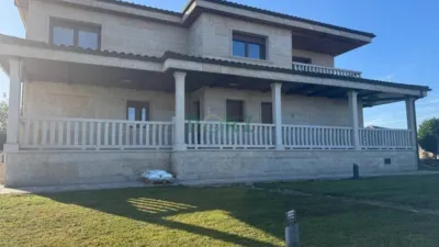Chalet in San Cibrao das Viñas (Capital) photo 7