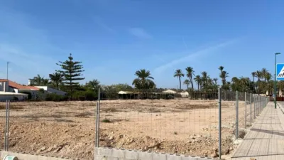 Terreno en venta en Matola-La Foia-Las Bayas-La Marina - Más