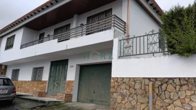 Chalet in Avión photo 2