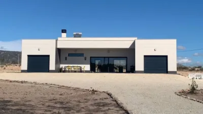 Casa – El Pinós - Pinoso - Más