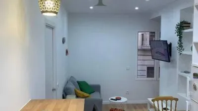 Piso en alquiler en Sol - Imagen 2