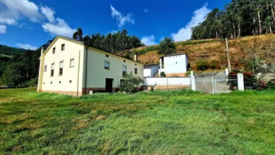 Casa – San Tirso de Abres - Més