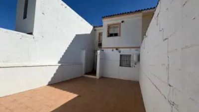 Chalet in Villamartín photo 2