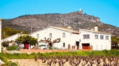 Rustic house in Castellví de la Marca photo 6