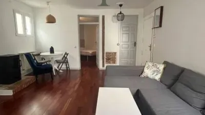 Piso en alquiler en Calle de Arrieta - Imagen 2