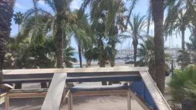 Nave industrial en alquiler en Passeig Marítim - Més