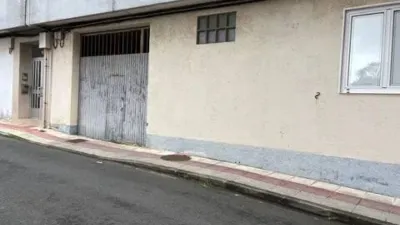 Local comercial en venta en Piñeiros-Freixeiro-O Ponto - Més