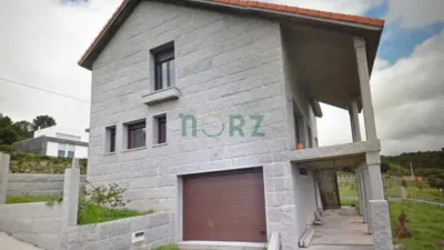 Chalet in Moreiras (Toén) photo 3