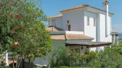 House at 48 La Laguna Street photo 23
