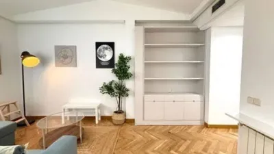 Piso en alquiler en Jerónimos - Imagen 2