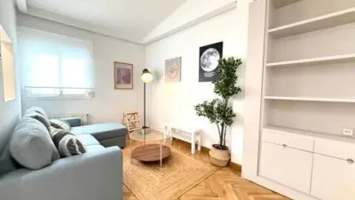 Piso en alquiler en Jerónimos - Imagen 3