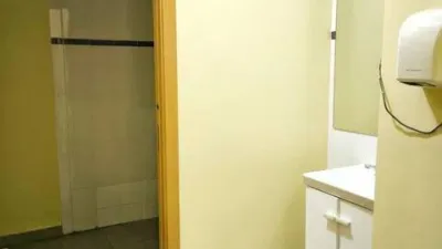 Local comercial en alquiler en Avenida de Ramón Menéndez Pidal - Vista 3
