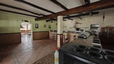 Rustic house on Calle Villa Franco del Guadalhorce No Number photo 2