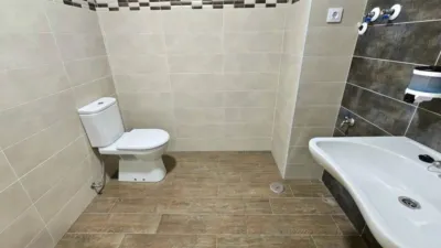 Local comercial en alquiler en Rúa Marcial de Adalid - Vista 4