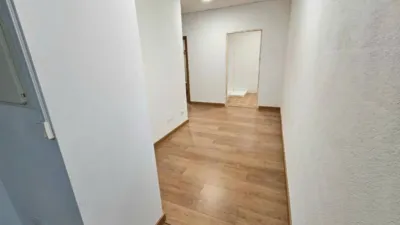 Local comercial en alquiler en Rúa Marcial de Adalid - Más