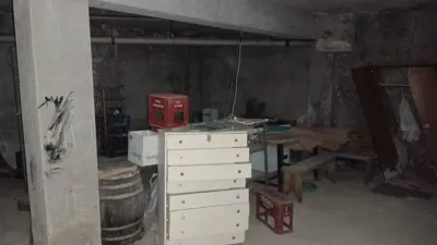 Local comercial en venta en Agra Do Orzán-O Ventorillo - Más