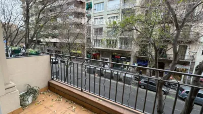 Piso en alquiler en Carrer de Viladomat, cerca de Gran Via de les Corts Catalanes - Imagen 2