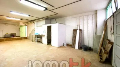 Local comercial en venta en Sagrada Familia-Vioño - Más