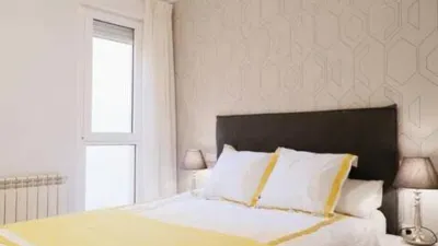 Piso en alquiler en Calle de Narváez, cerca de Calle del Doctor Castelo - Imagen 2