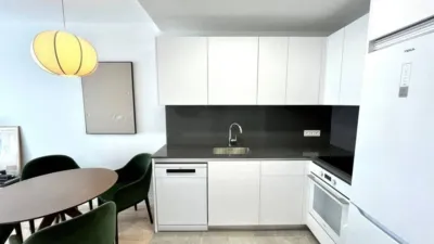 Piso en alquiler en Paseo de los Martiricos, Martiricos-La Roca (Distrito La Rosaleda-La Roca. Málaga Capital) de 1.700 €<span>/mes</span>