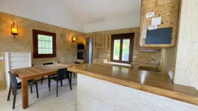 Chalet en venta en Galilea, Galilea de 670.000 €