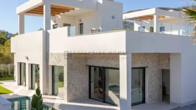 Villa in Golf Bahía Urbanization photo 14
