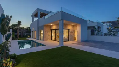 Villa in Golf Bahía Urbanization photo 29