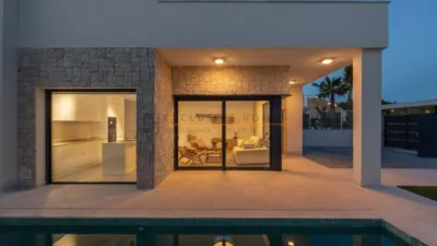 Villa in Golf Bahía Urbanization photo 30