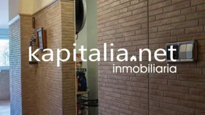 Apartment in Ensanche photo 9