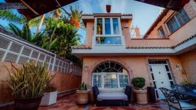 Chalet on Fernando Cassinello Street photo 15