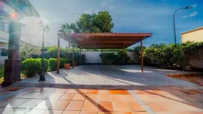 Chalet on Fernando Cassinello Street photo 5