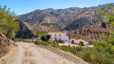 Rustic property in Álora photo 4