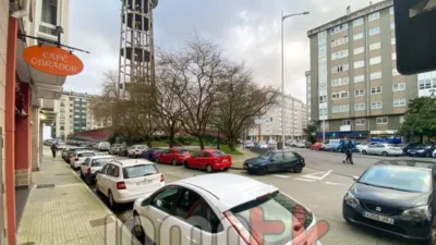 Local comercial en venta en Agra Do Orzán-O Ventorillo - Más