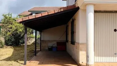 Chalet in Barrio de la Costana photo 3