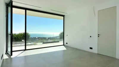 Chalet in La Fustera photo 15