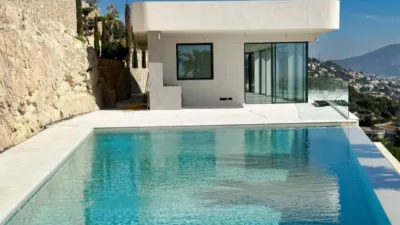 Chalet in La Fustera photo 6