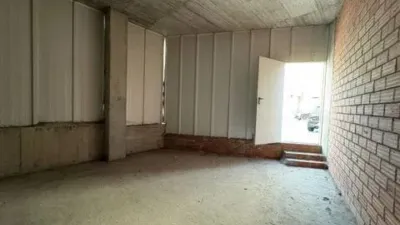 Local comercial en alquiler en Alto del Castaño - Más