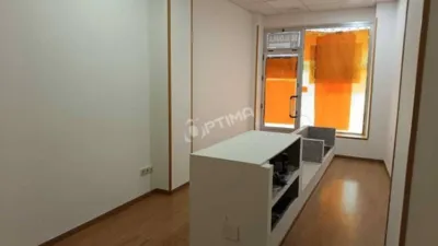 Local comercial en alquiler en A Coruña Capital - Vista 2