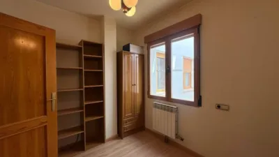 Piso en venta en La Florida-San Pedro, La Florida-San Pedro (Soria Capital) de 219.000 €