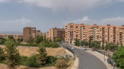 Piso en Los Periodistas-Parque Almunia-Albayda photo 31