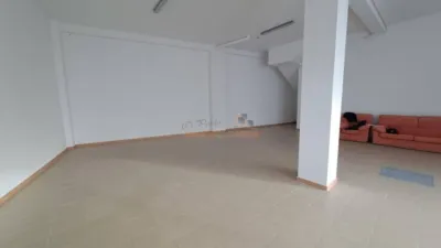 Local comercial en alquiler en Ferrol - Más