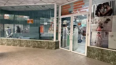 Local comercial en alquiler en Centro-Villacerrada-Pajarita - Vista 2