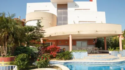 Chalet in Chiva photo 4